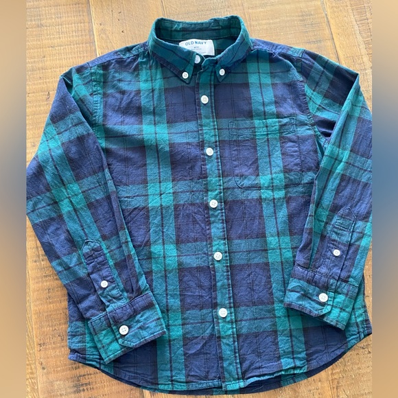 Boy’s Old Navy Plaid Gingham Button Down Shirts, set of Two, Medium 8 - Picture 6 of 9
